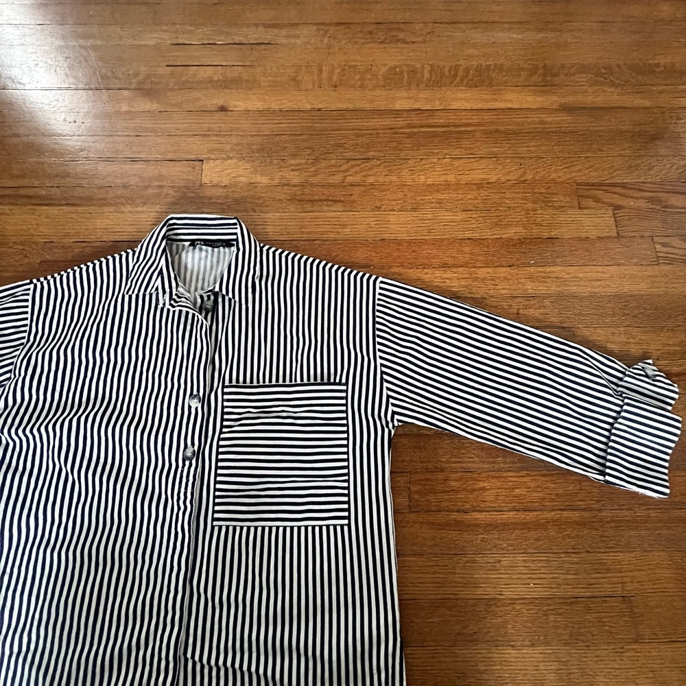 Zara bobbin Striped Button-Up Shirt in Navy and White - Picture 3 of 6